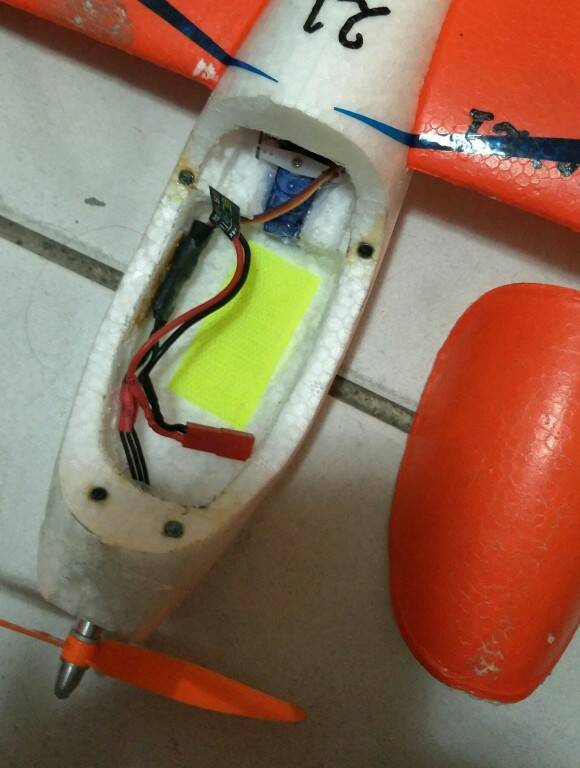 電池蓋 磁鐵對吸