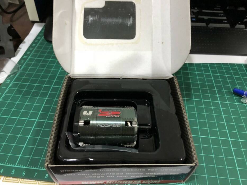 S_8493827950924.jpg