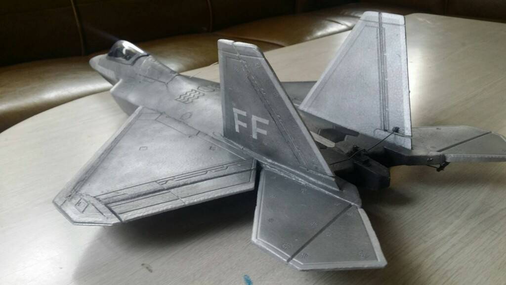 F22-2.jpg