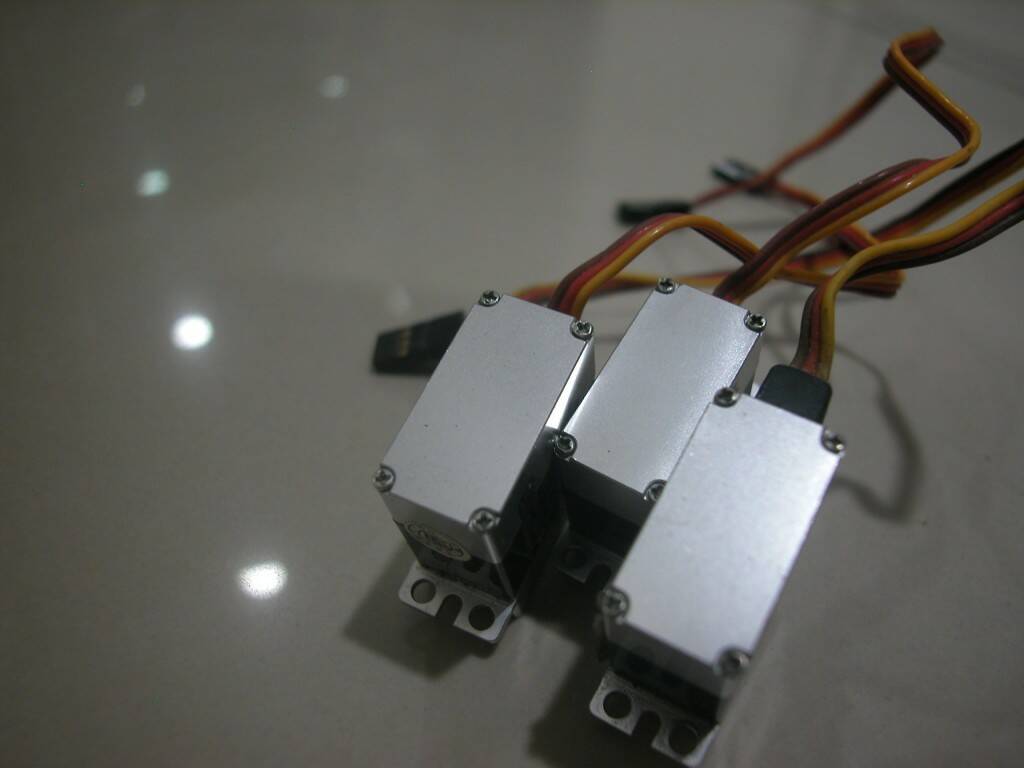 ServoKing 995底部.JPG