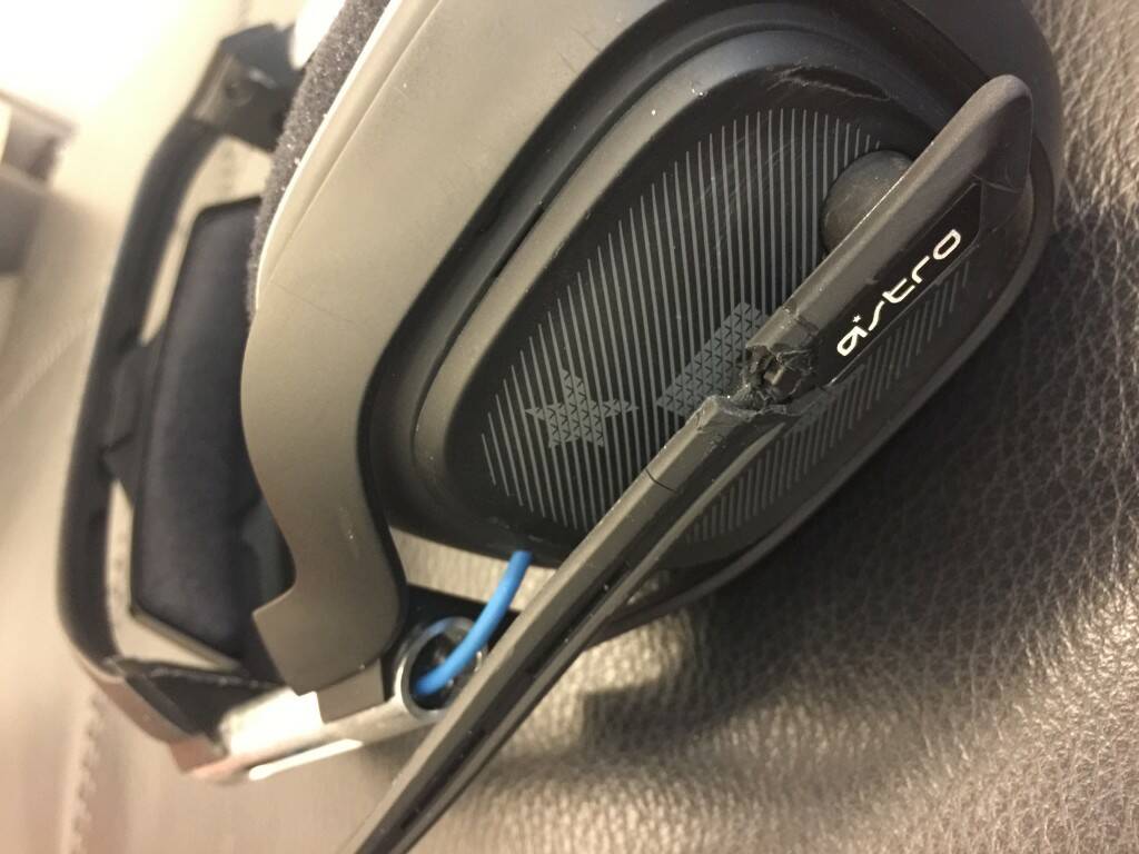 耳機左側