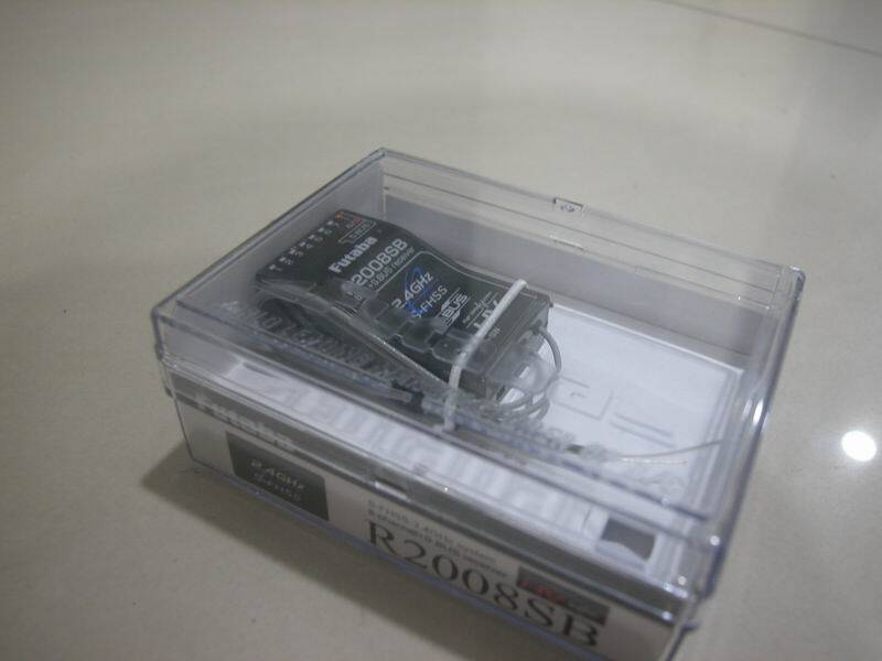Futaba R2008SB_a.jpg