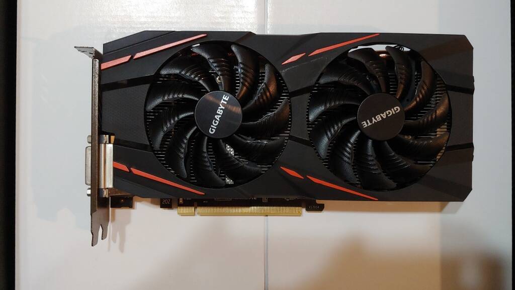 P8Z77 5.jpg