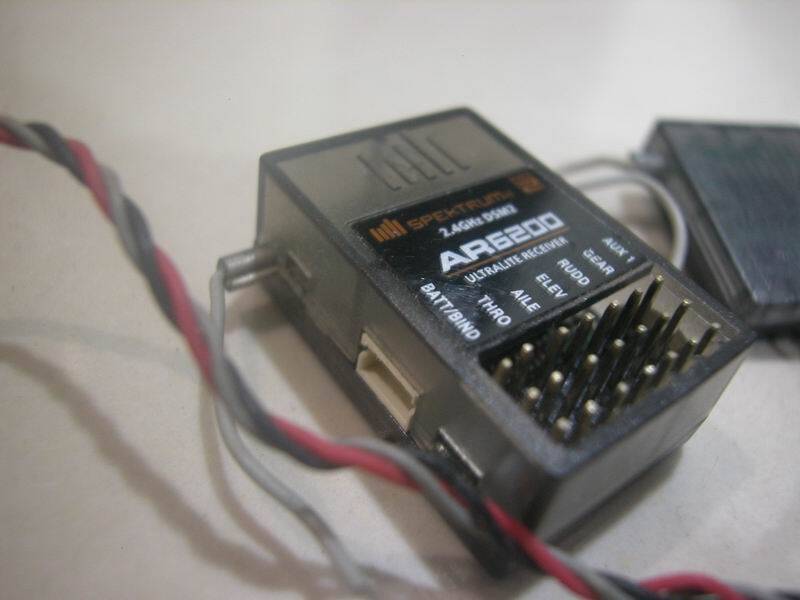 Spektrum AR6200_02.jpg