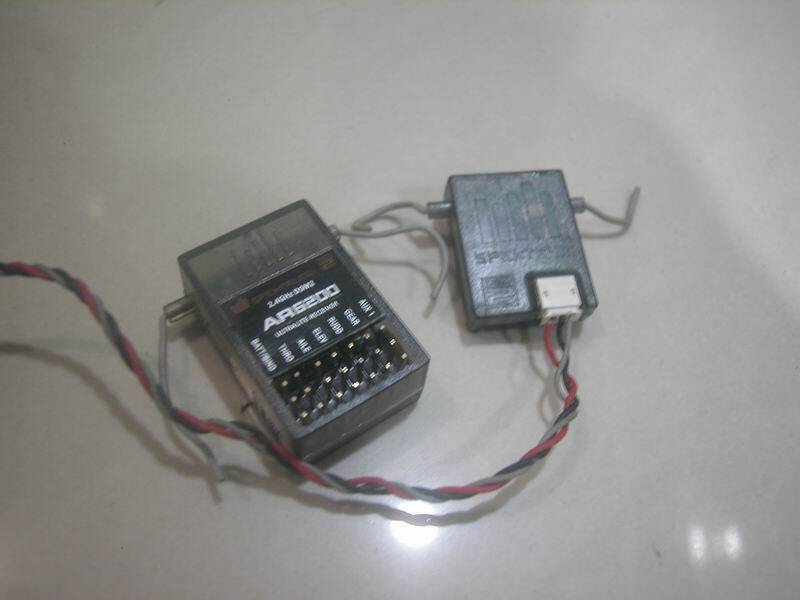 Spektrum AR6200_01.jpg