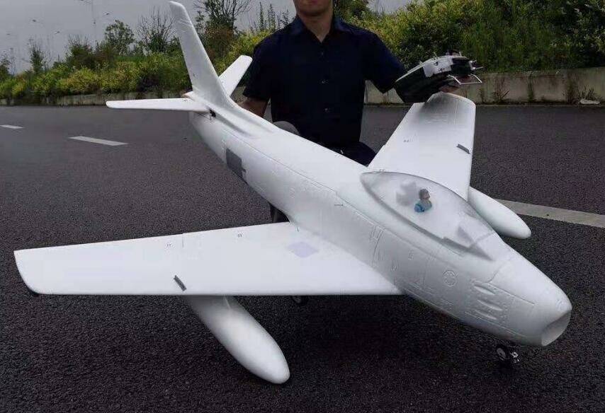 F86 white.jpg