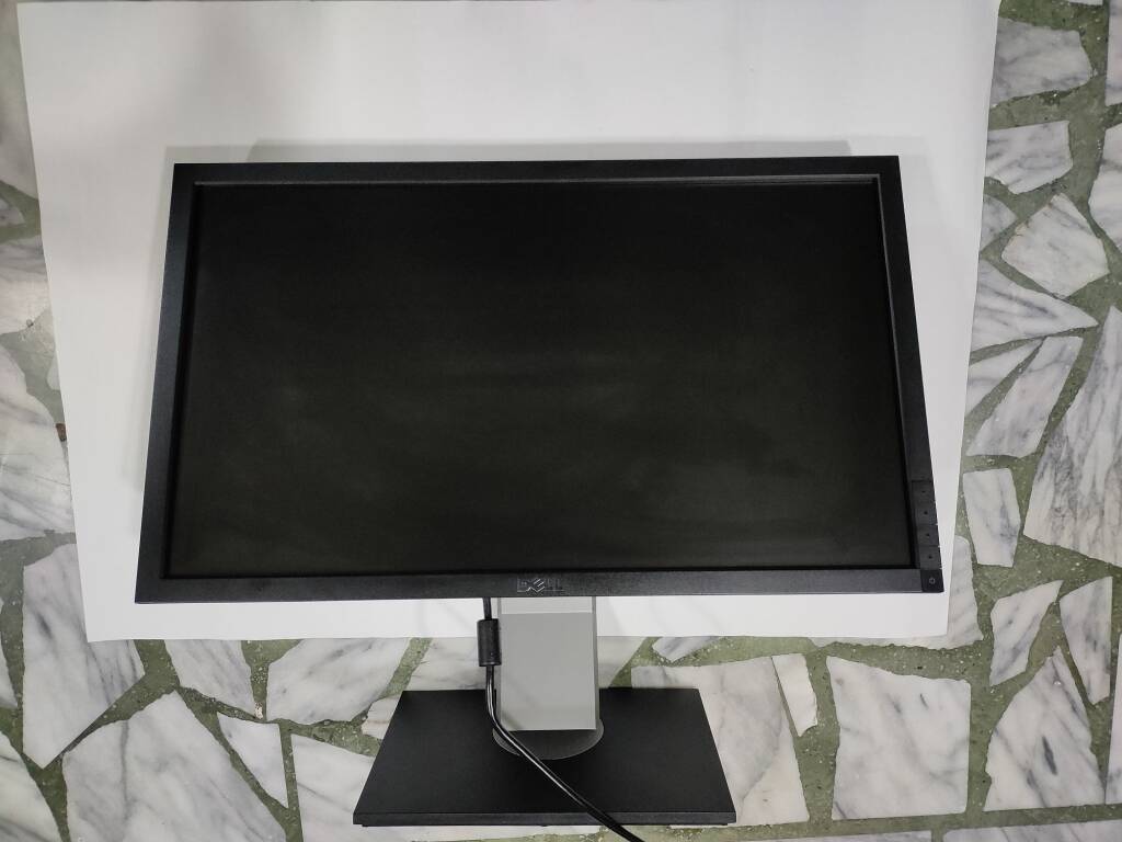 DELL 23 Inch LCD.jpg