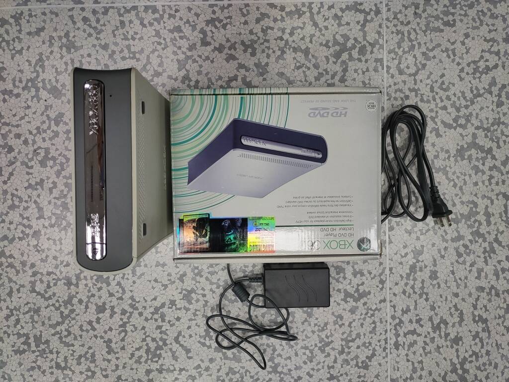 XBOX 360 HD DVD 2.jpg