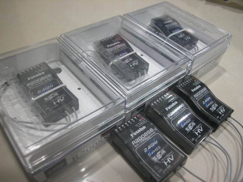 Futaba R2008SB接收機-a.jpg