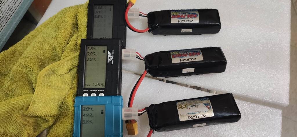 亞拓_2200mah_3S_30C_三顆.jpg