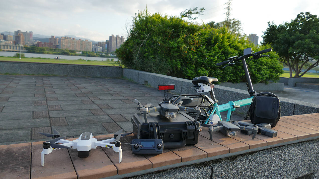 GenerBike drone charge0120481150.jpg