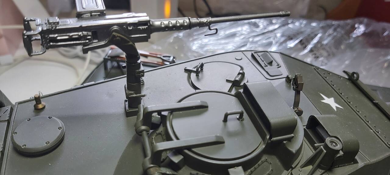 50機槍稍有破損