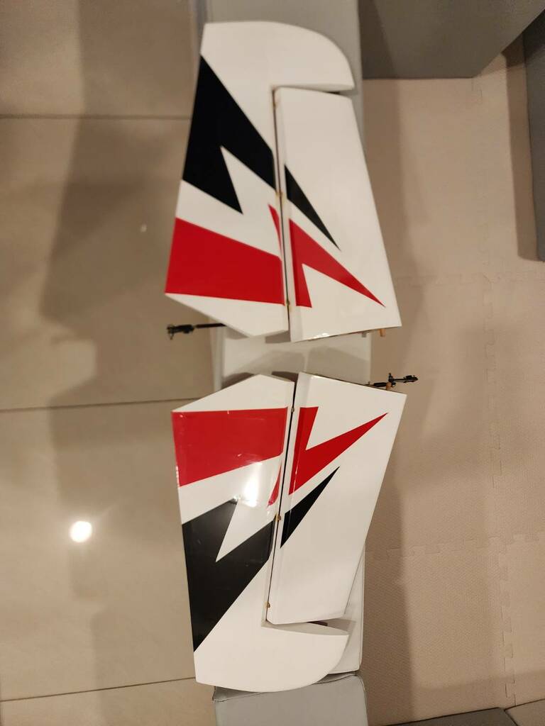 715206_0.jpg