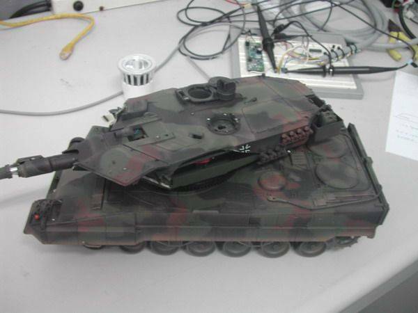 2A6-002.jpg