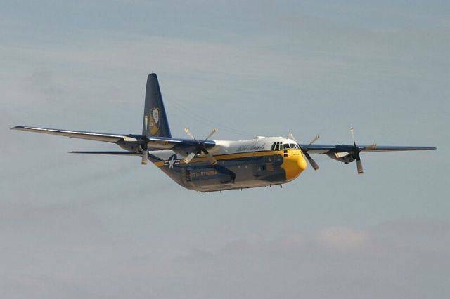 C-130J_001_MIRAM2004_0131_800.jpg