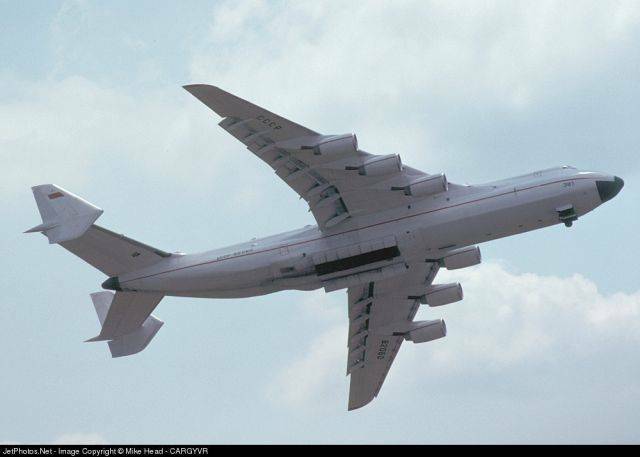 CCCP-82060.jpg.60600.jpg