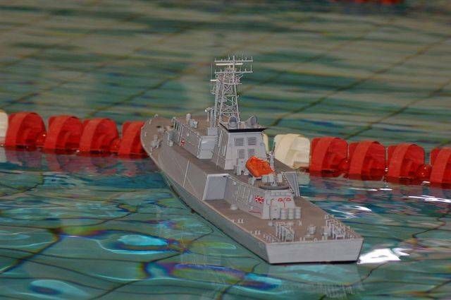 RC遙控艦艇到訪的國軍錦江級巡邏艦