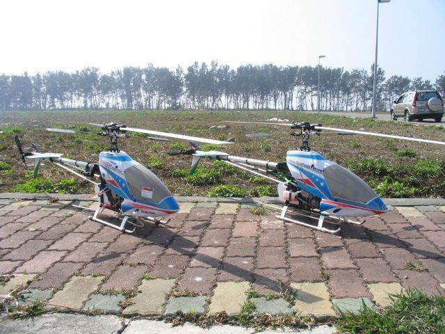二台戰機EVO-90.
