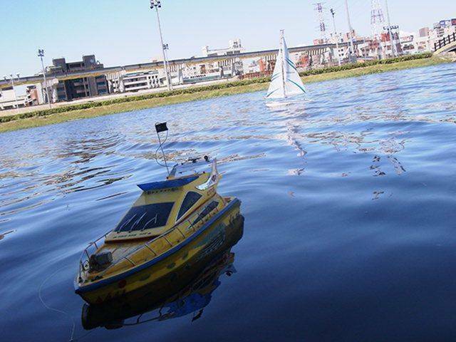 play boats-b