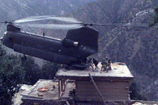 Chinook%20Makes%20House%20Call.jpg