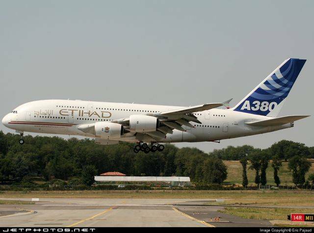 A380-800_EtihadAirways_F-WWDD-002_cn004_TLS_0706_EPajaud.jpg.32769.jpg