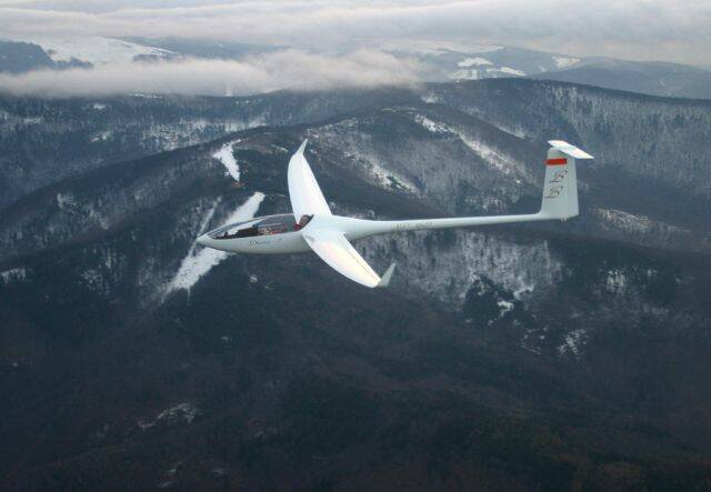 Diana%202%20in%20flight.jpg