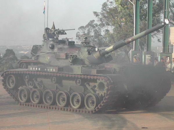 TANK-110.jpg