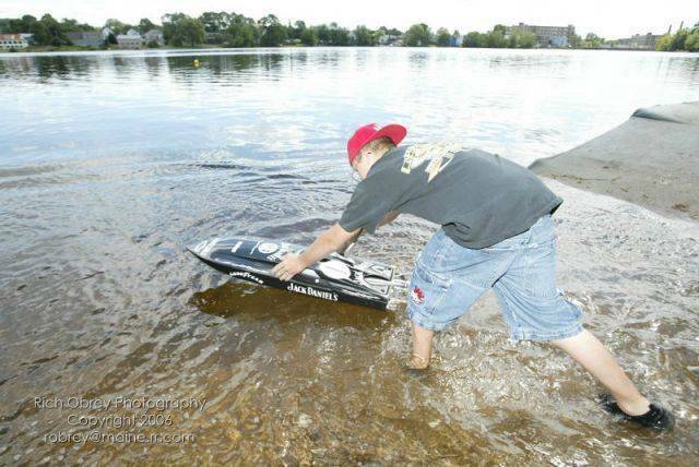 News%20RC%20boat%20racing0110.jpg