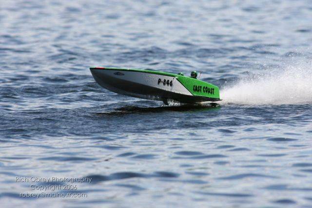 News%20RC%20boat%20racing0309.jpg