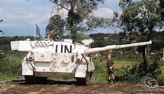 leo1a5dk-un.jpg