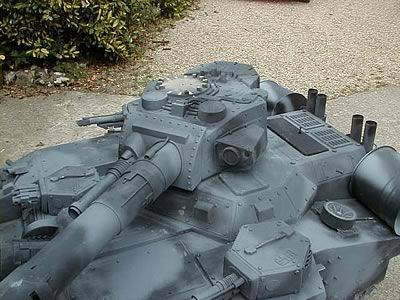 model-secret-tank-1062b.jpg