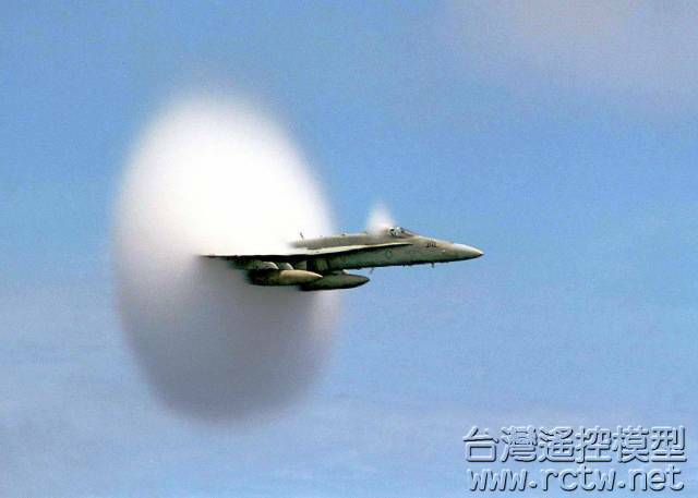 sonicboomplane_navy_big.jpg
