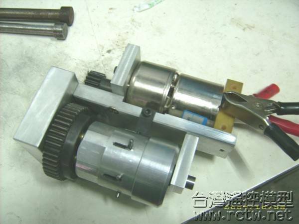 自製火炮發射器2.JPG