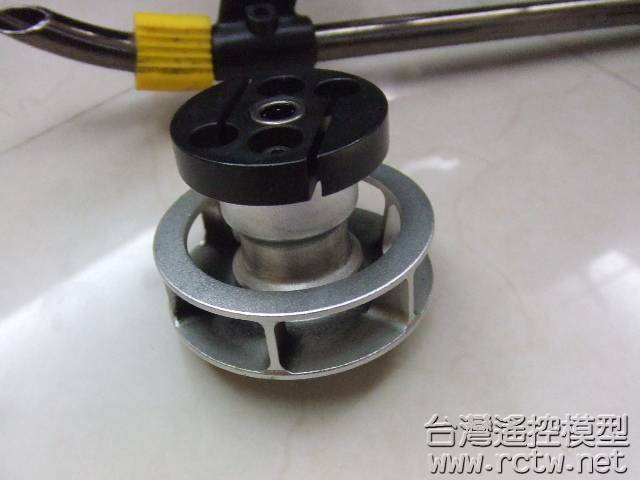 金屬風扇跟吉堡離合器