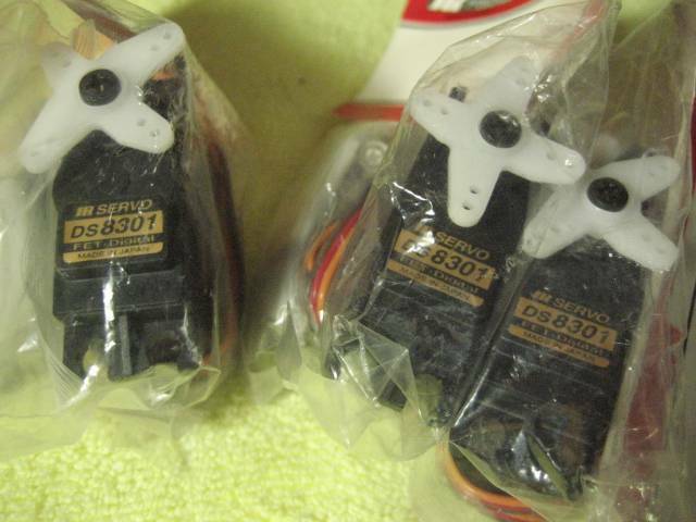 JR 8301x3個..全新未拆封..售6000