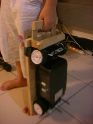 tt-01 R.jpg