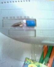"馬達與電池"和魚雷發射孔比對
