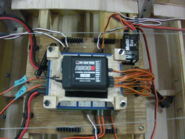 機內電裝DPSI拉線完成