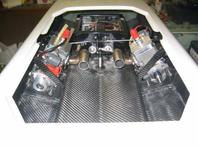 Motorraum von hinten.JPG