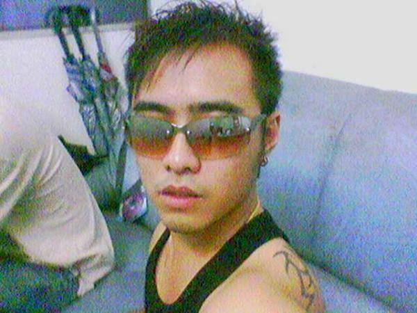 318423771l.jpg