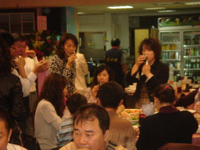 黃昭順立委敬酒