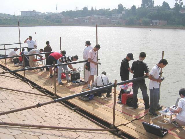 “石林杯”海模&#38182;&#26631;&#36187; 014.jpg