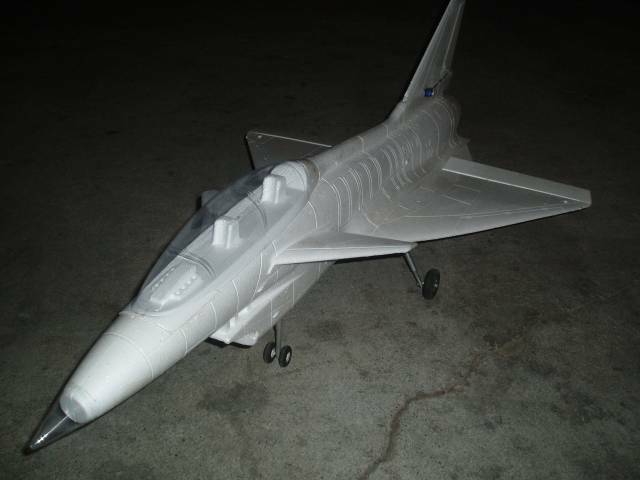 阿共ㄟ機機只拆接收,35a亞牌電變亞牌3550馬達,五葉導風扇一顆,伺服機五顆