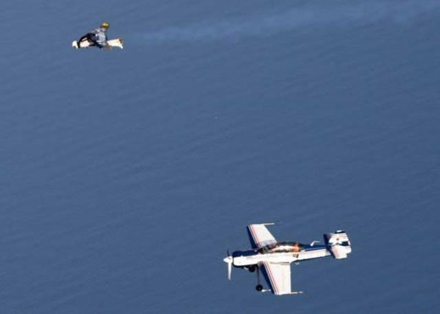Airplanes_002.jpg