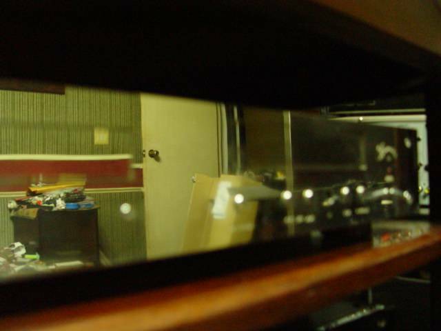 面板都是不鏽鋼拋光