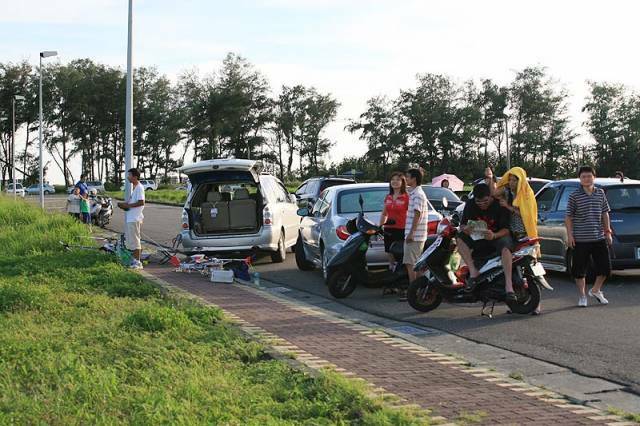 人潮、車潮