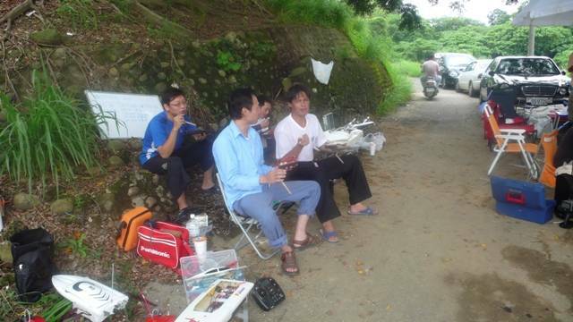  Qㄟ!先呷飽咖來車拚!