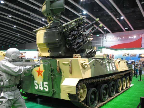 Big Tanks in HK 024.jpg