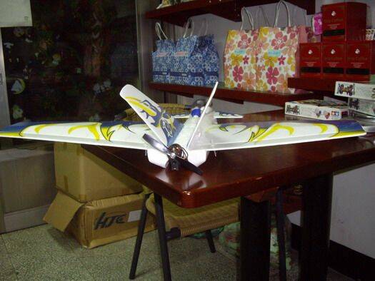 輕航新飛機-3.jpg