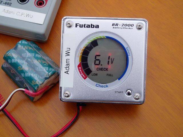 這是我的接收機電池, 還有6.1V, 應該沒問題了…